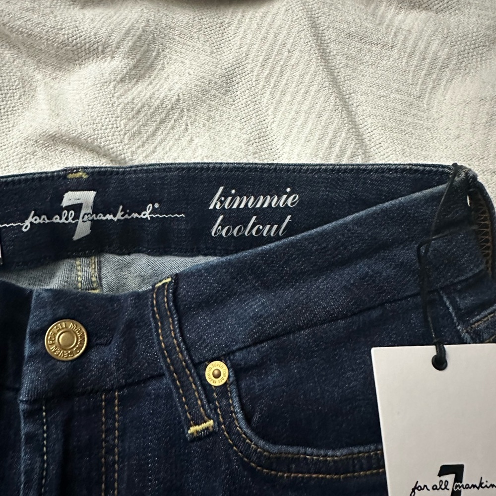 Jean - Picture 3 of 5